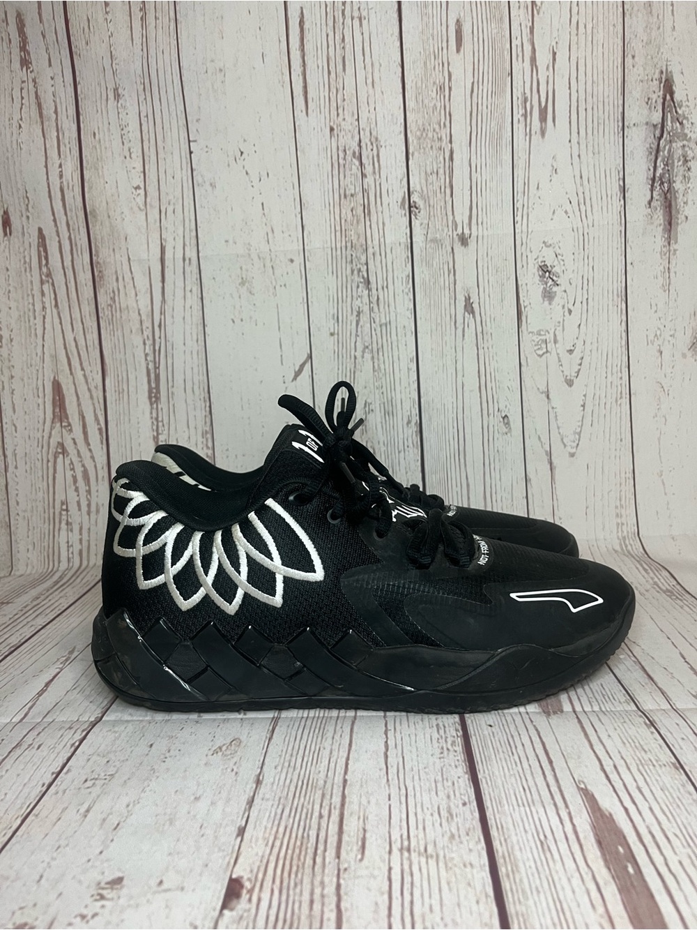 PUMA LaMelo Ball MB.01 Lo Men's Sneakers White/Black Mens Size 11